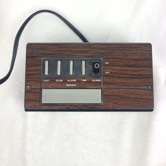 KMC 521 Alarm Clock Wood Grain Vintage Hong Kong Digital Display WORKS - Picture 2 of 11